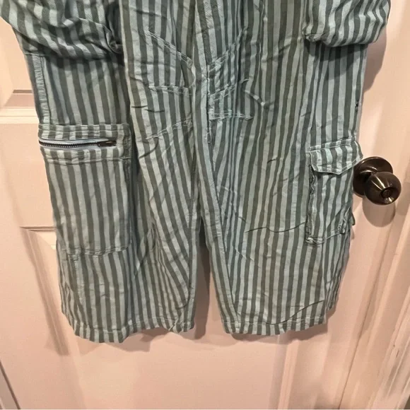 Urban Outfitters Striped Cargo Pants. Women’s size medium - Picture 6 of 7